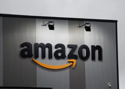 Amazon e la rivolta dei venditori: “Truffe sulla merce e costi alti”.