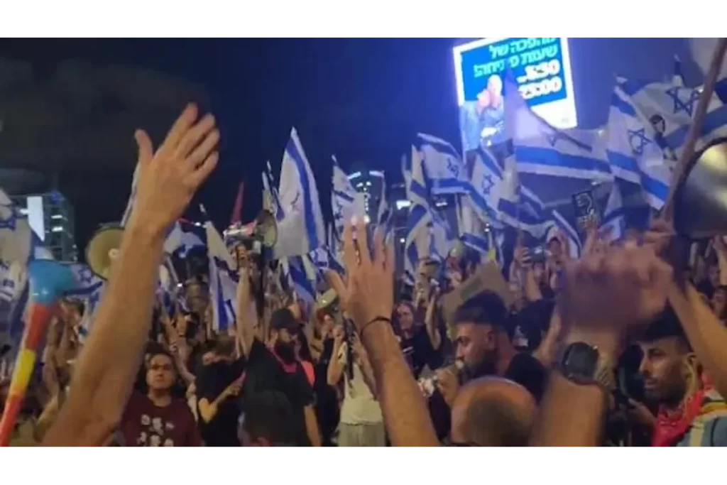 Tel Aviv: proteste di massa dopo dimissioni Eshed